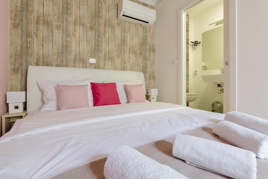 Piranika Hotel Ngoại thất bức ảnh